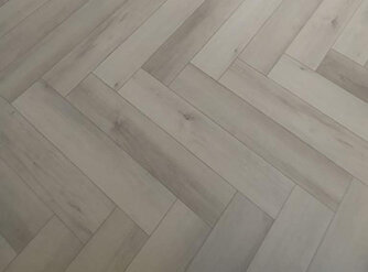  Укладка замковой SPC плитки «Ёлочкой» 